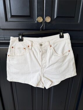 Levi’s 501 button up White Women's Denim Shorts size 30